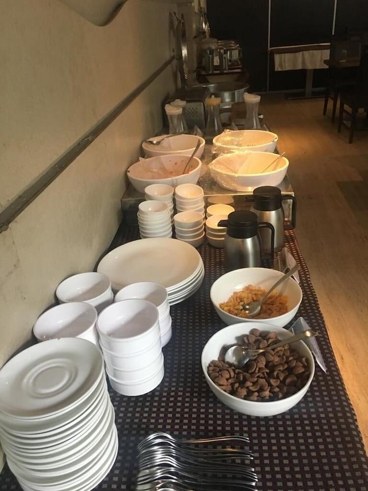 Hotel Tarawade Clarks 3*