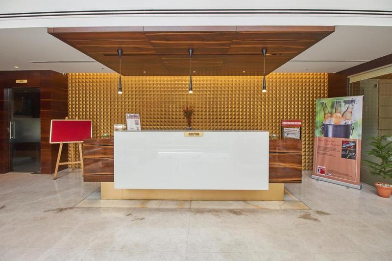 Hotel Tarawade Clarks Pune