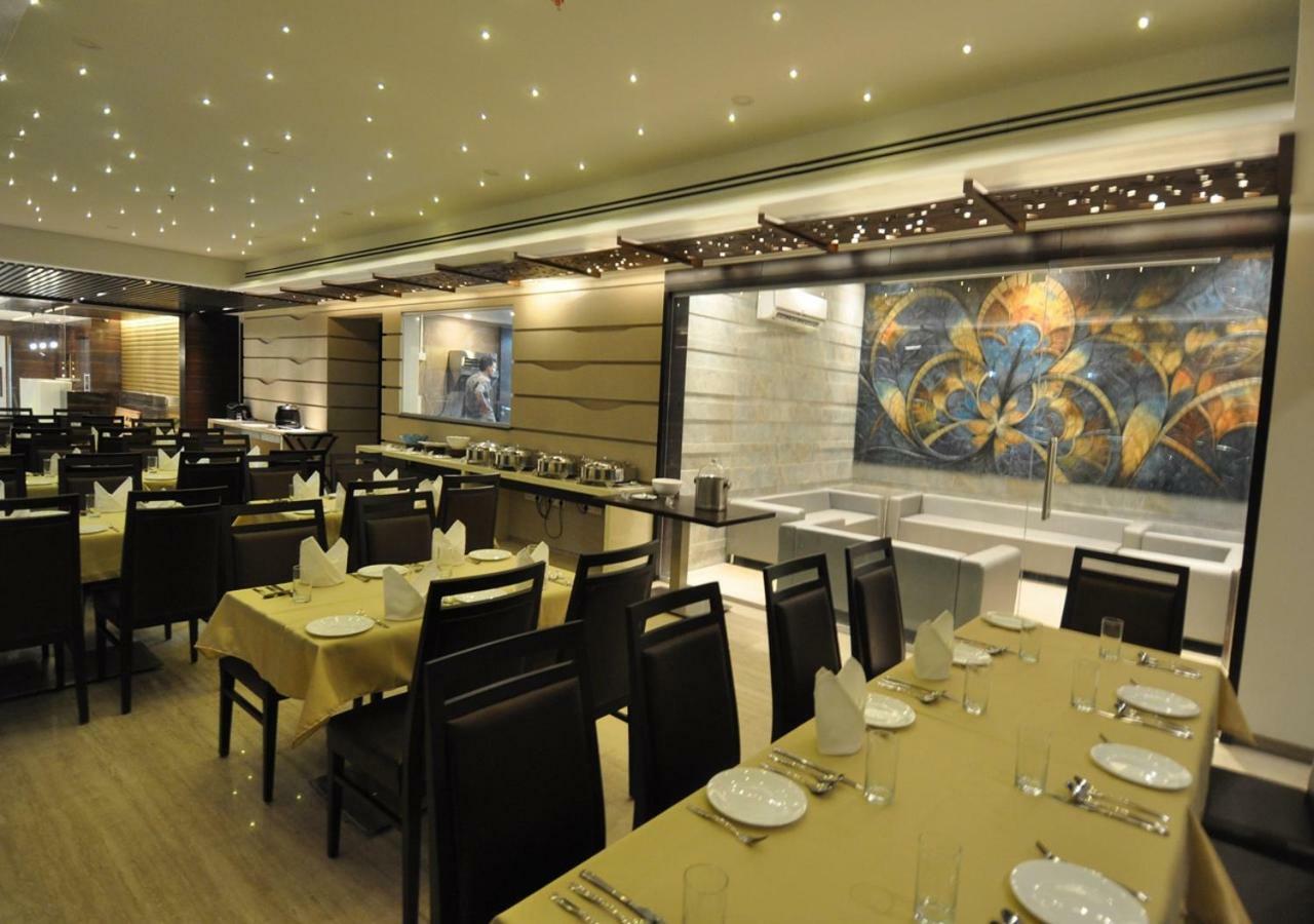 Hotel Tarawade Clarks Pune