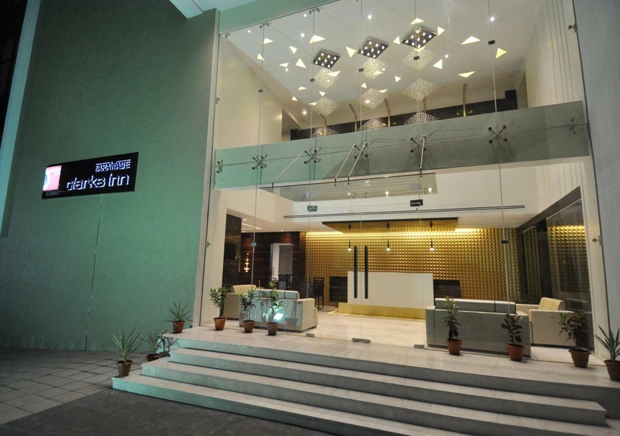 Hotel Tarawade Clarks Pune