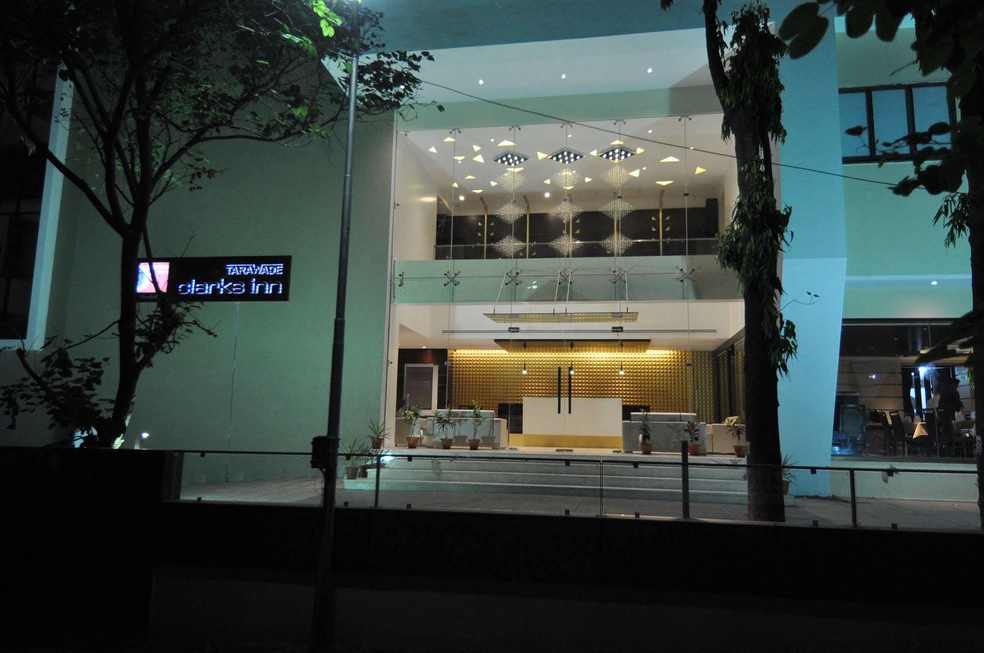 Tarawade Clarks Hotel